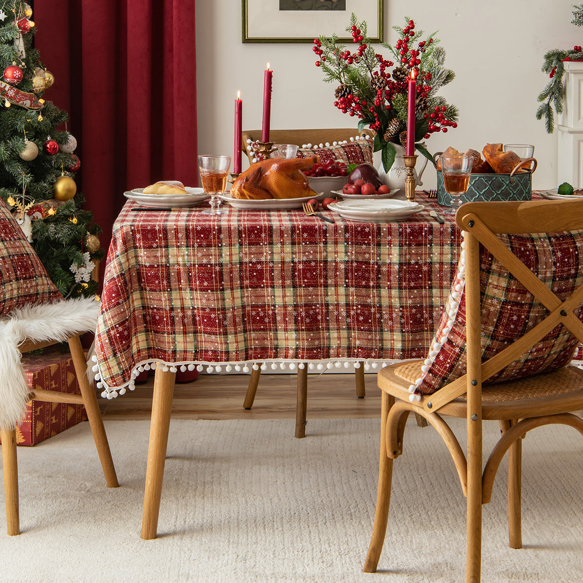 Decoración navideña con copos de nieve enrejados