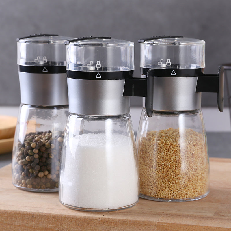 Push-type salt control bottle quantitative salt shaker seasoning pot