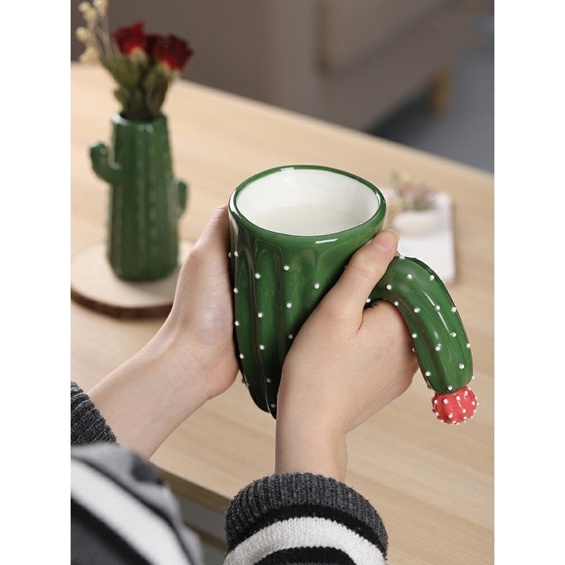 Tasse en céramique de grande valeur de personnalité créative de cactus avec le couvercle