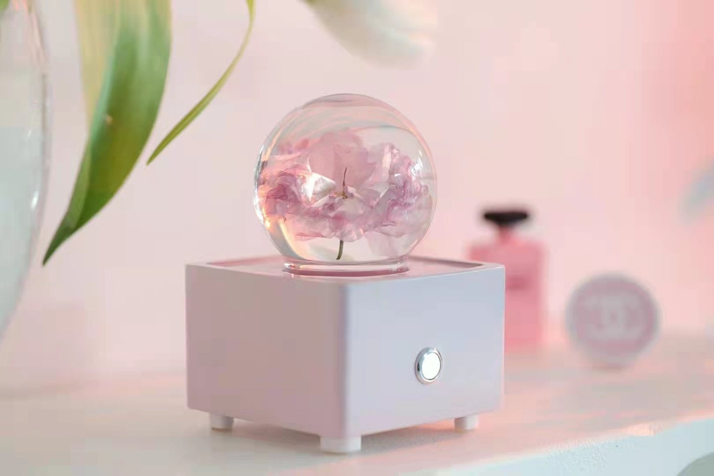 Haut-parleur Bluetooth en forme de fleur de cerisier, boule de cristal en résine