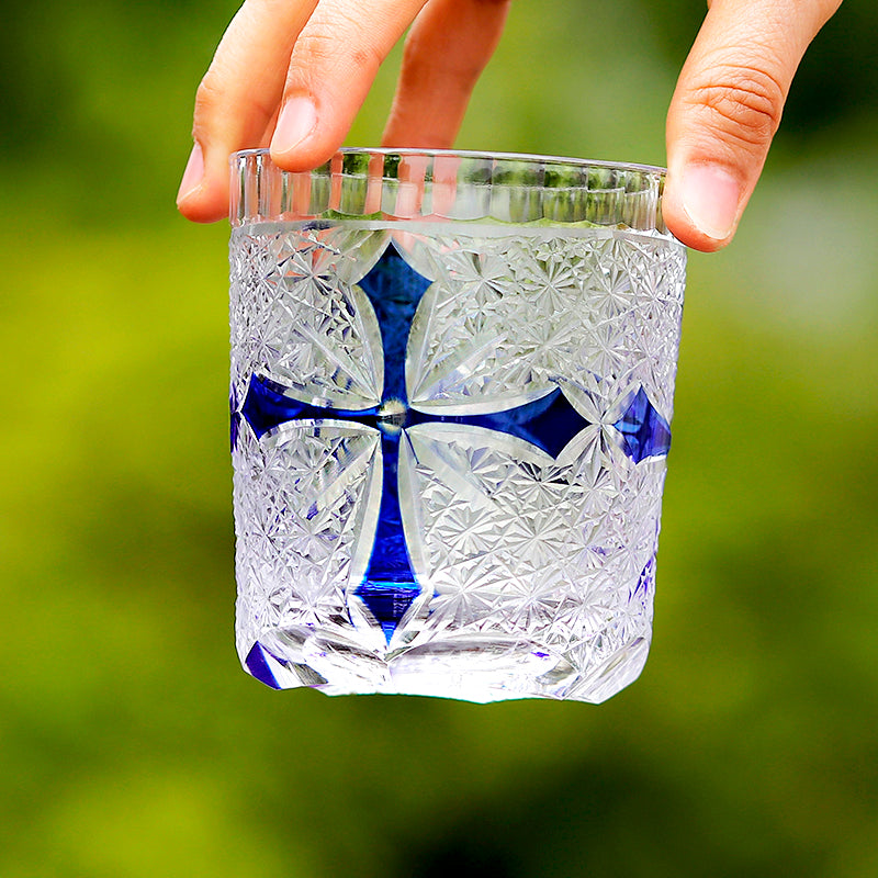 Vaso de cristal de whisky tallado a mano de moda