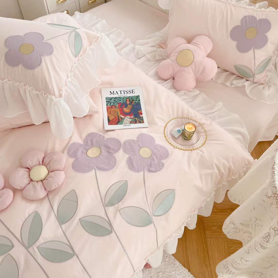 Cotton Four Piece Floral Three-dimensional Embroidery Quilt Cover Bed Sheet