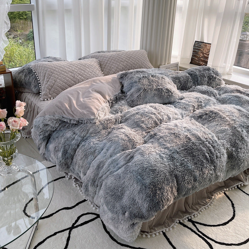 Lit d'hiver en fourrure de vison en fibre de lait Housse de couette longue en laine quatre pièces Velours corail Double face en peluche doublée en polaire Jupe de lit matelassée Style princesse