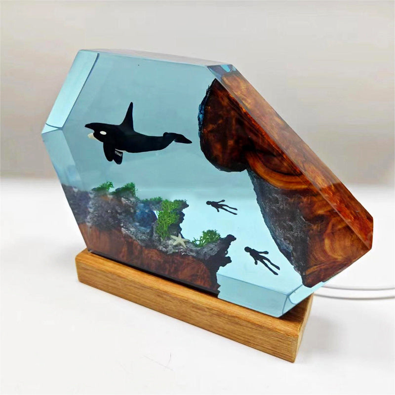 Lámpara de noche pequeña de orca de madera de resina creativa, artesanías decorativas