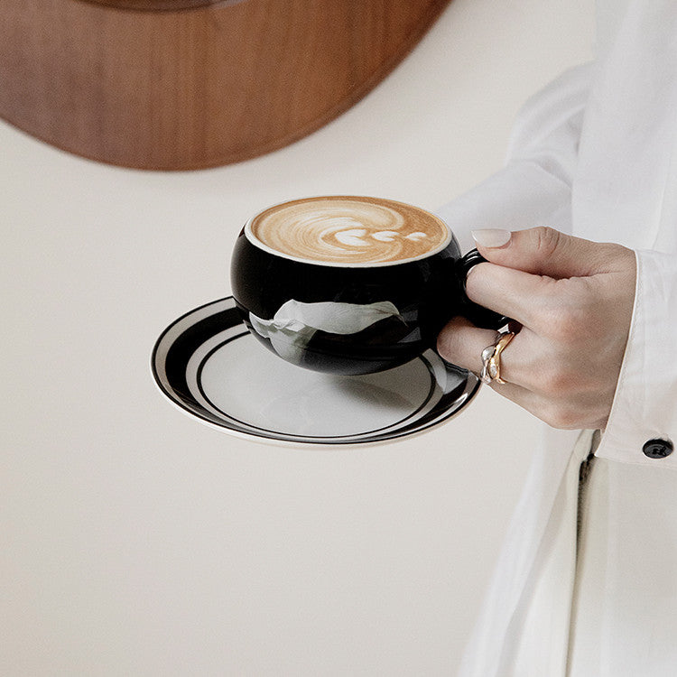 Ensemble créatif de tasses à café et soucoupes en céramique pour femmes