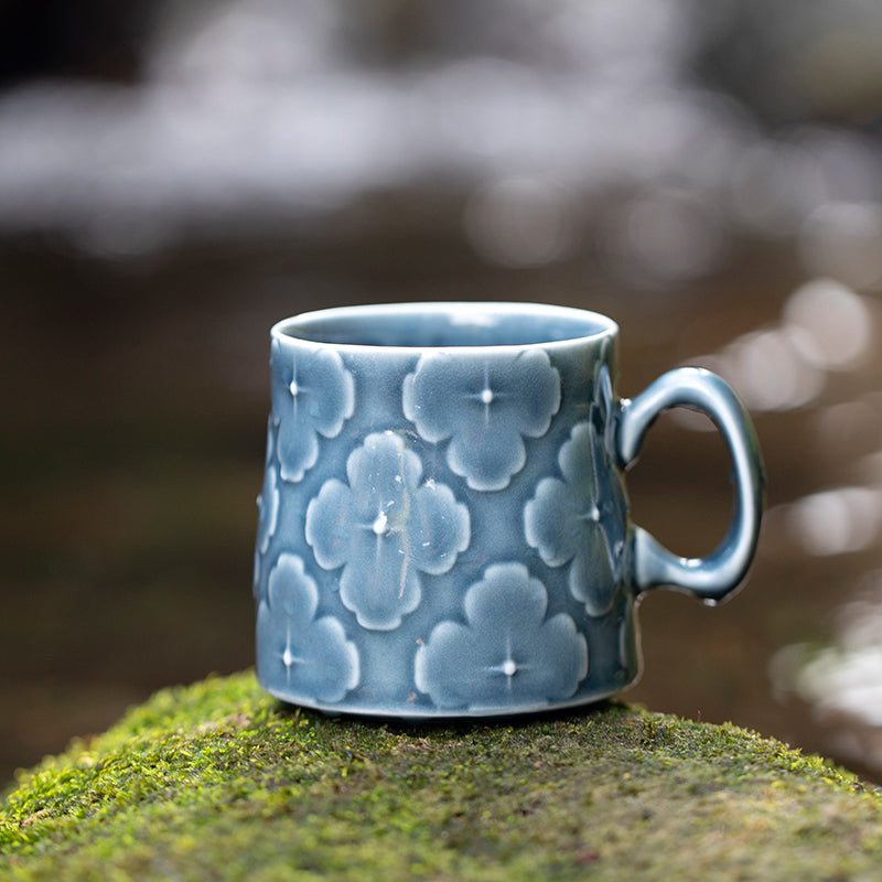 Tasse de poterie faite à la main, tasse en céramique, maison