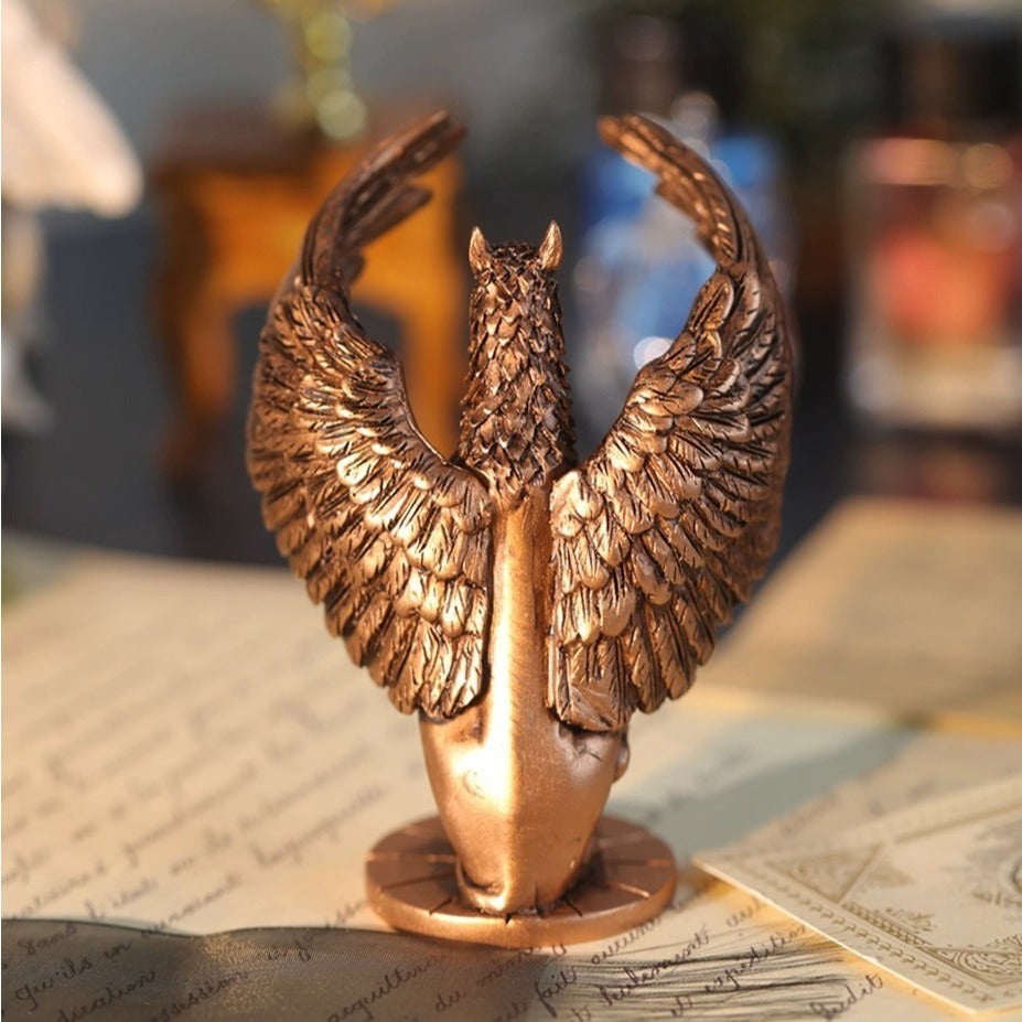 Access Control Lion Eagle Head Vulture Retro Table Decoration Resin Decorations