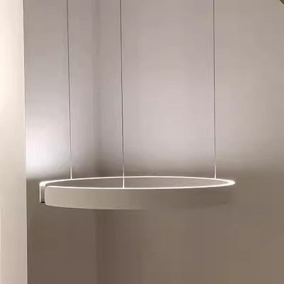 Lampe minimaliste moderne nordique dans le salon créatif