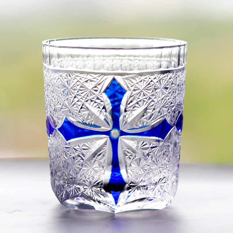 Vaso de cristal de whisky tallado a mano de moda