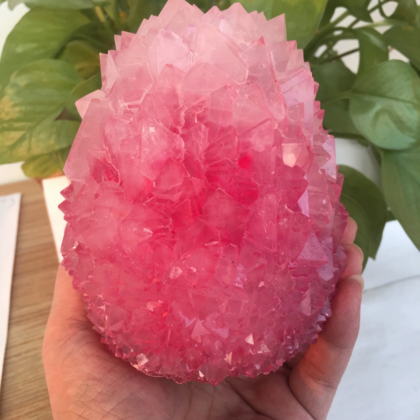 Rares et magnifiques spécimens d'amas de cristaux de quartz de couleur rose, pierres énergétiques de guérison