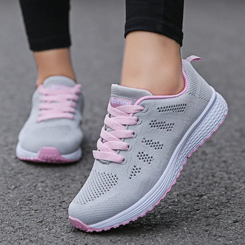 Femmes Chaussures Décontractées Mode Respirant Marche Maille Chaussures Plates Baskets Femmes 2021 Gym Chaussures Vulcanisées Blanc Chaussures Femme