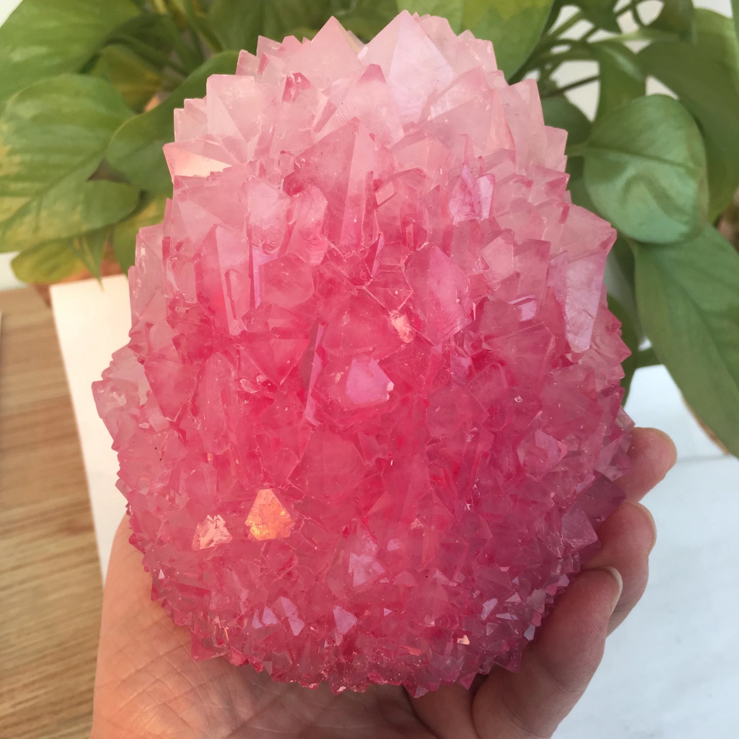 Rares et magnifiques spécimens d'amas de cristaux de quartz de couleur rose, pierres énergétiques de guérison