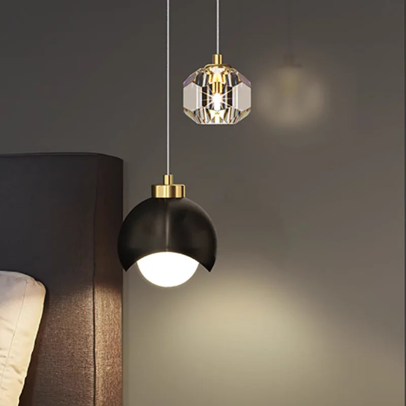 Lampe LED suspendue en forme de boule de cristal, design nordique, éclairage d'intérieur, luminaire décoratif d'intérieur, idéal pour la maison, le salon, la salle à manger, la chambre à coucher, la cuisine ou la salle de bain