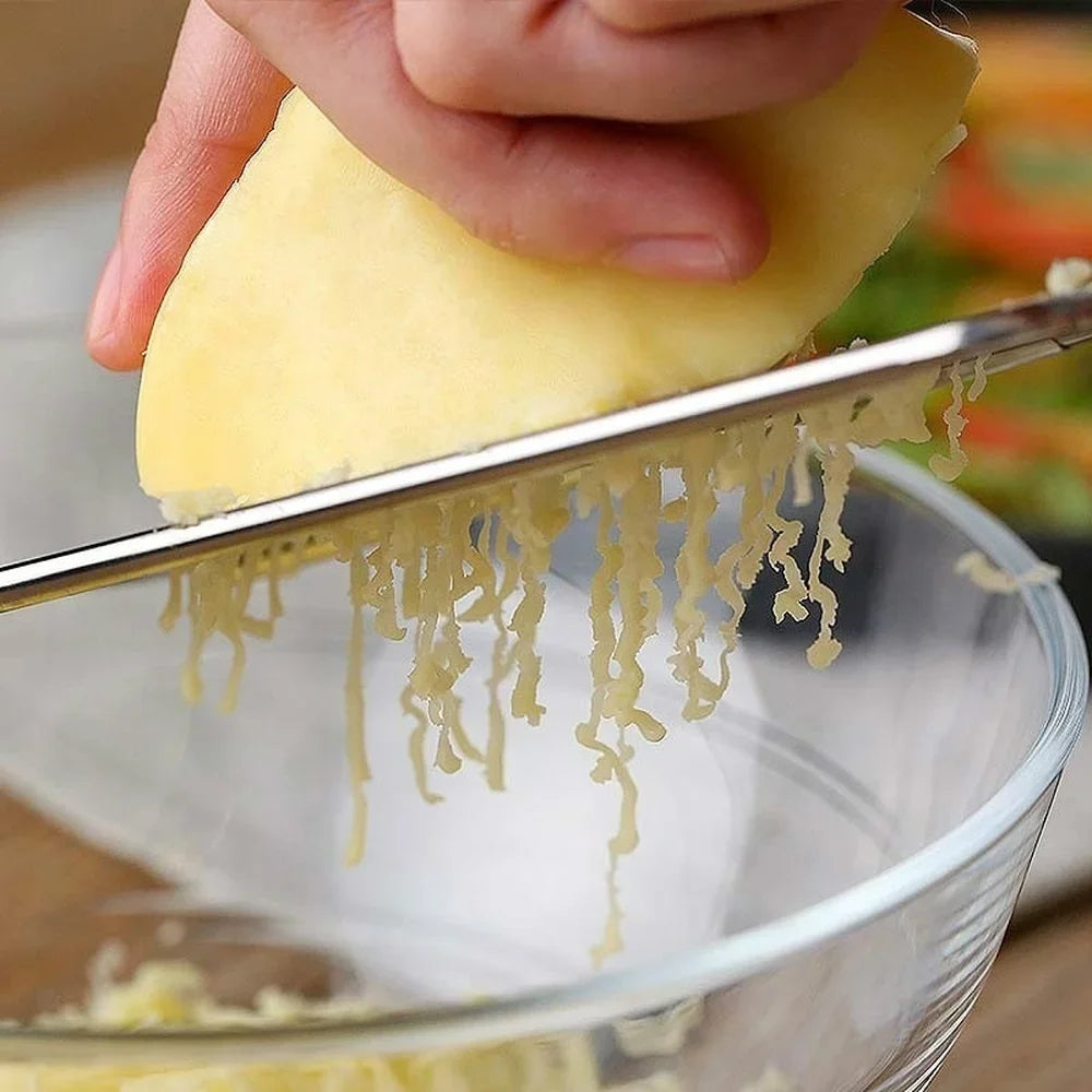 Râpe à fromage portative en acier inoxydable, râpe à aliments polyvalente pour chocolat, beurre, fruits et légumes, articles de cuisine