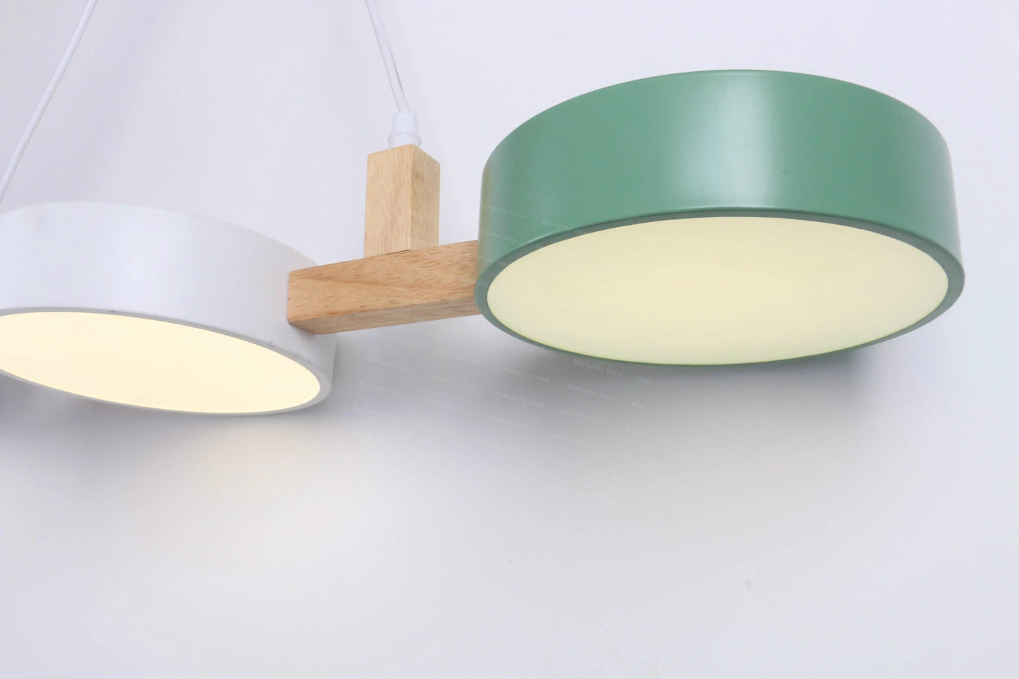 Lampe suspendue en bois au design nordique moderne, luminaire décoratif d'intérieur, idéal pour une cuisine, une salle à manger ou une salle à manger