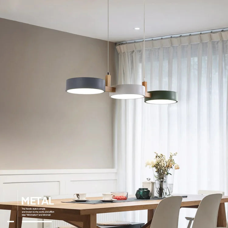 Lampe suspendue en bois au design nordique moderne, luminaire décoratif d'intérieur, idéal pour une cuisine, une salle à manger ou une salle à manger