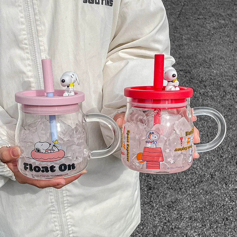 Tasse de paille Snoopy de 850ML, avec poignée, tasse en verre, tasse d'eau bouillante pour la maison, grande capacité pour femmes, tasse mignonne en paille pour café et lait