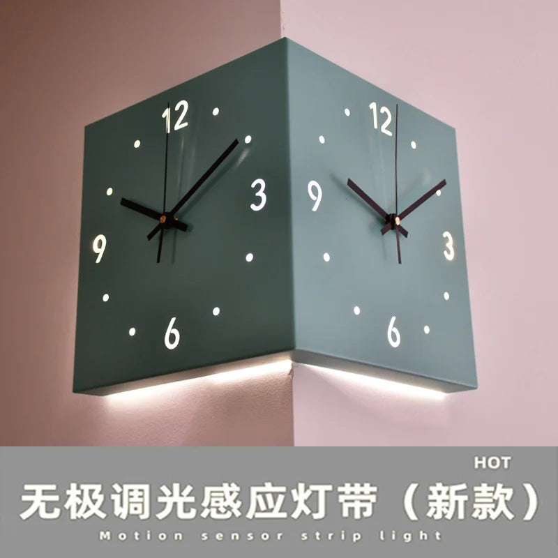 Reloj de pared de esquina con Sensor de luz creativo, reloj de pared lateral Simple cuadrado con escala de números arábigos, reloj de pared silencioso analógico