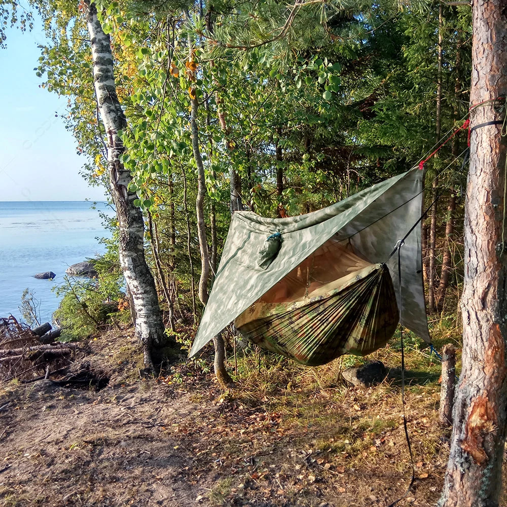 Hamaca para acampar al aire libre con mosquitera y tienda de lluvia, suministros de equipo, refugio, cama de campamento, hamaca portátil de supervivencia