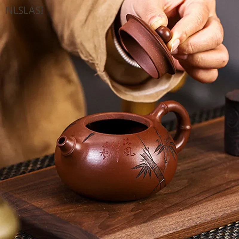 Tetera de arcilla púrpura Yixing auténtica de 230ml, tetera maestra hecha a mano Xishi, Infusor de té de belleza personalizado, accesorios de té chino Zisha