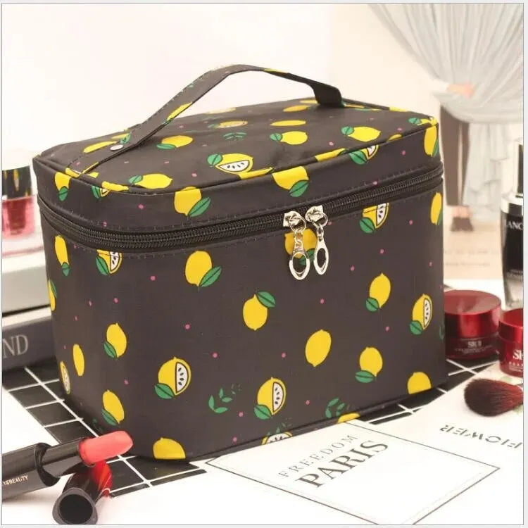 Lindo viaje portátil impermeable de gran capacidad bolsa de almacenaje para maquillaje patrón geométrico Material de poliéster Unisex estilo urbano Simple