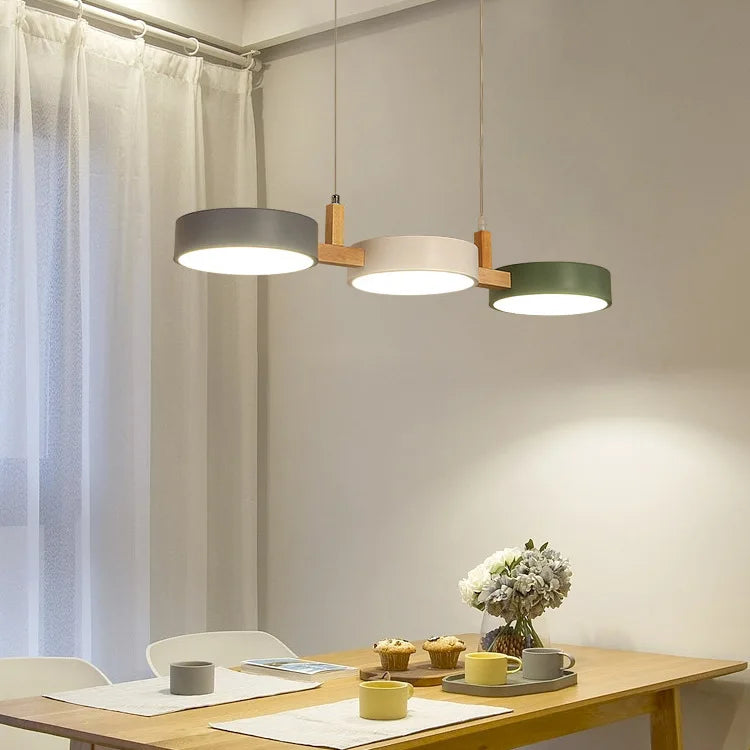 Lampe suspendue en bois au design nordique moderne, luminaire décoratif d'intérieur, idéal pour une cuisine, une salle à manger ou une salle à manger