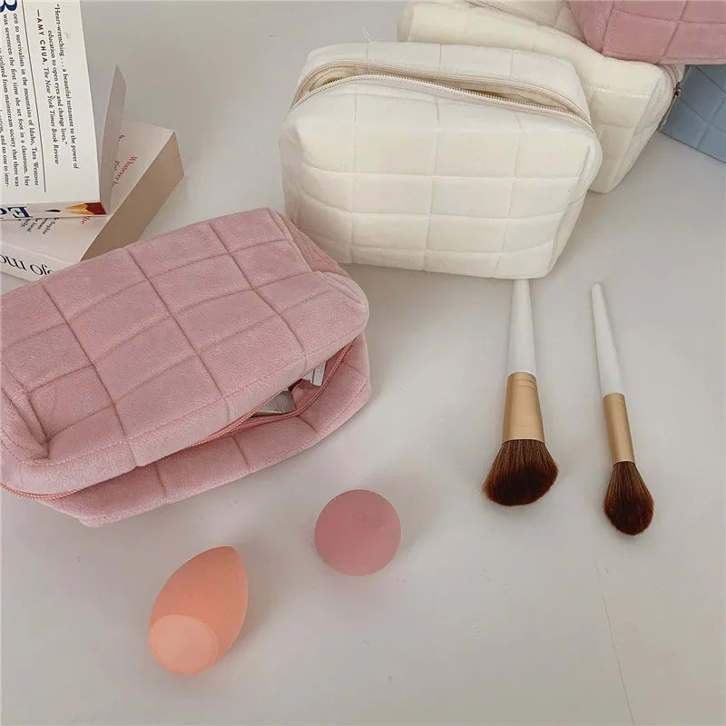 Neceser grande con cremallera de Color sólido para mujer, bolsa de maquillaje de piel bonita, neceser de viaje, bolsa de lavado, estuche para bolígrafos de felpa