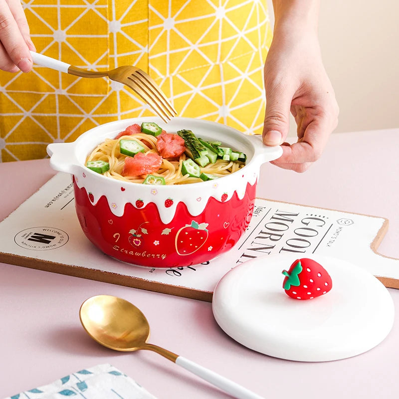 Kawaii – bol Ramen aux fraises avec couvercle en céramique, gros fruits mignons, nouilles instantanées, salade, soupe, vaisselle de cuisine domestique 700ml