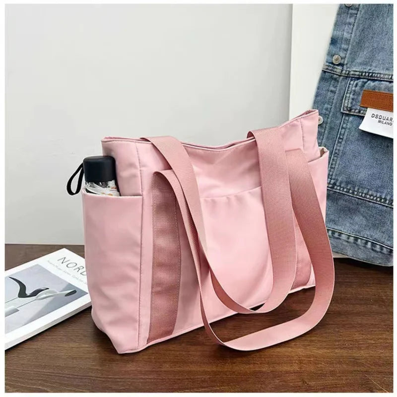 Sac à main en Nylon pour femmes, fourre-tout de couleur unie, sac à bandoulière de loisirs Simple pour maman, sac de sortie de grande capacité, nouvelle collection 2023