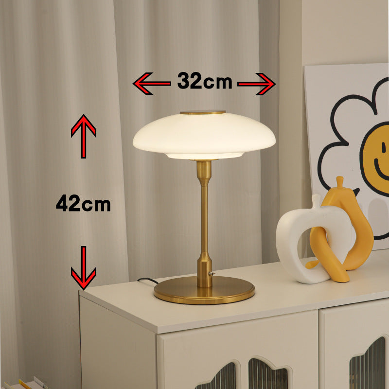 Lámpara de ambiente vintage niquelada para mesita de noche de dormitorio